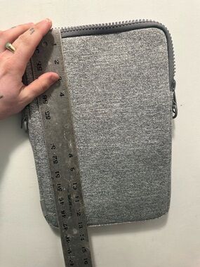 Dagne Dover Heather Gray Laptop Sleeve with Zip Closure